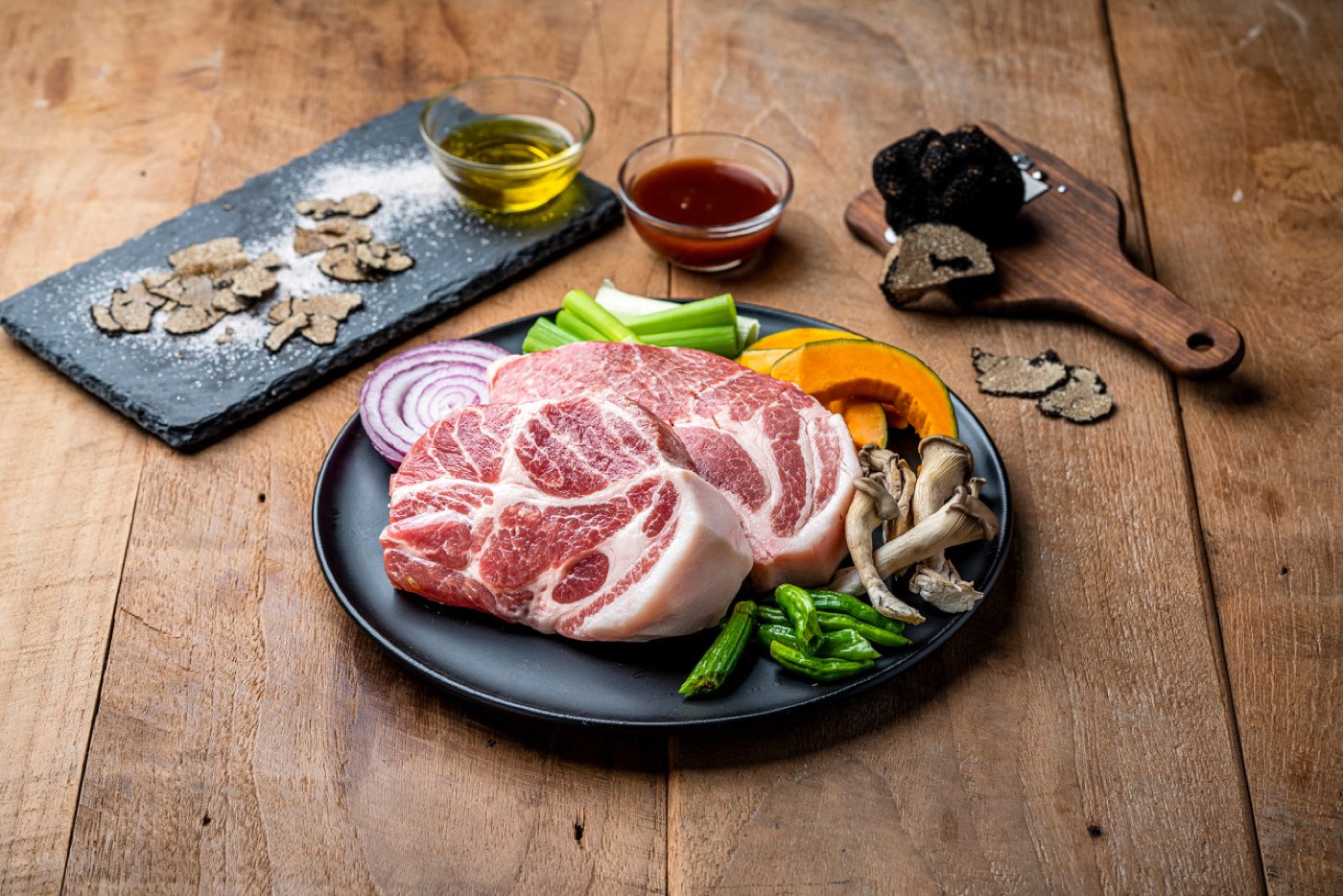 (소금누룩) 발효 목살 Salt-Koji Fermented Pork Collar — Seongsu Ilmirak Korean BBQ (サムギョプサル · 烤肉) menu · 성수 일미락 메인 고기 메뉴