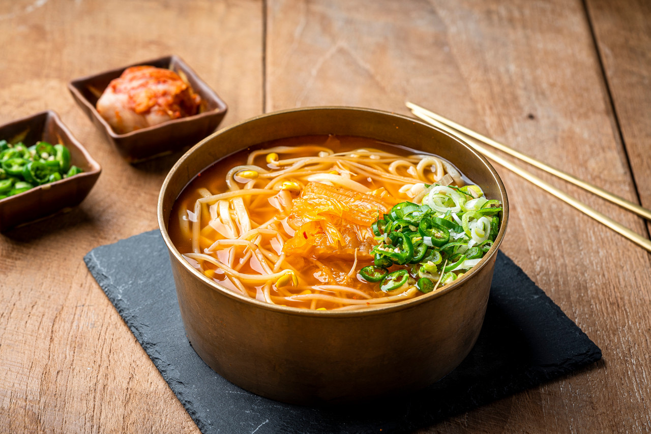 갱시기칼국수 Gaengsigi Kalguksu (Spicy Kimchi Noodles) — Seongsu Ilmirak Korean BBQ (サムギョプサル · 烤肉) menu · 성수 일미락 식사 메뉴